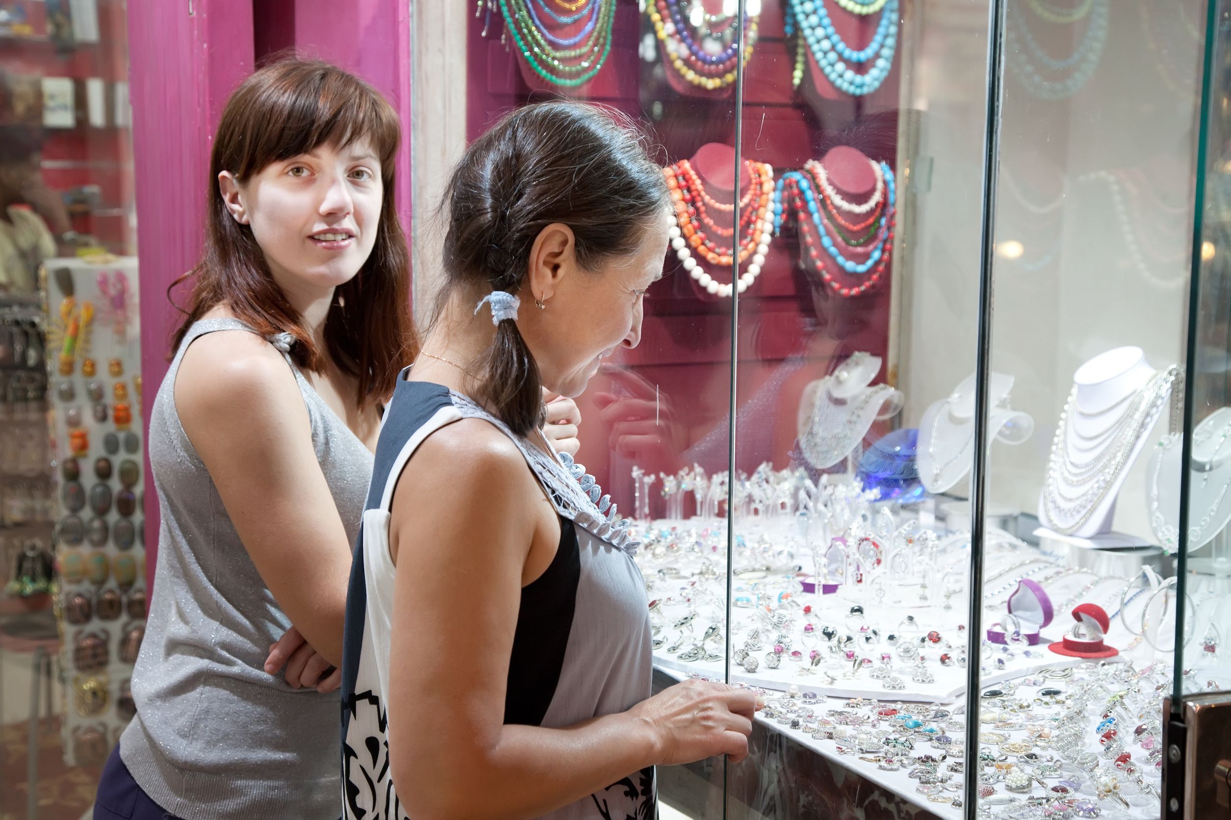 Things to Consider Before Purchasing from Jewelry Stores in St Thomas USVI